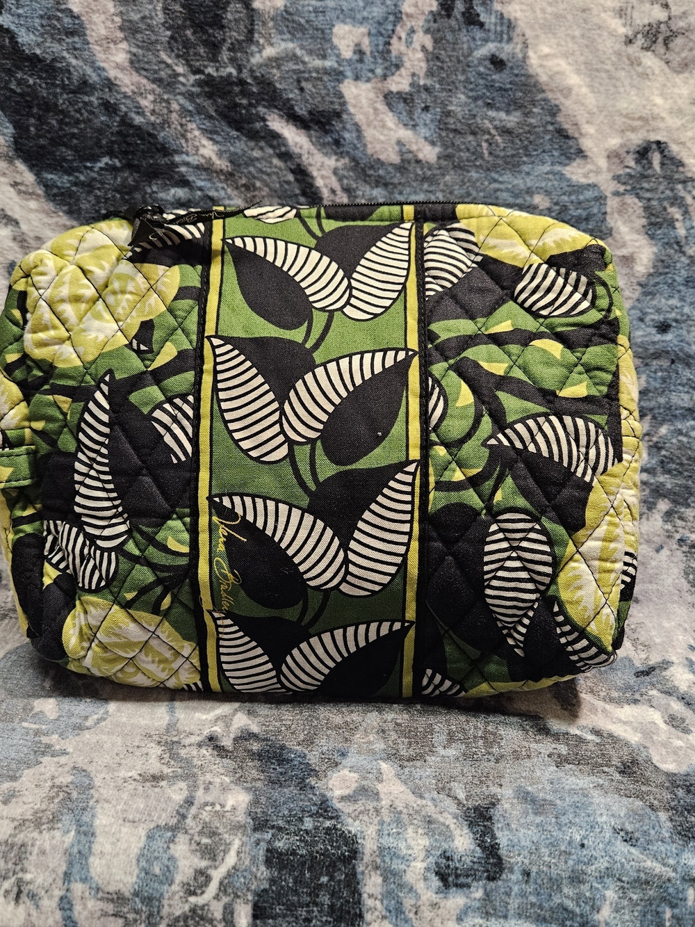Vera Bradley Green Black Cream Quilted Leaf Cosmetic Pouch